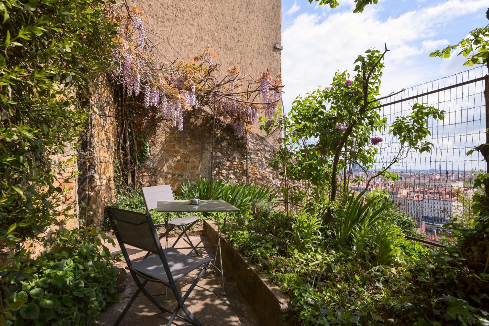 Apartamento Les Jardins Du Gourguillon Lyon Exterior foto